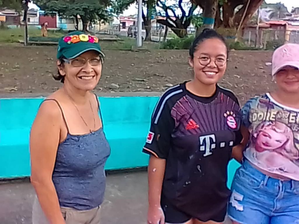 Vecinos rescatan parque Jacinto Lara