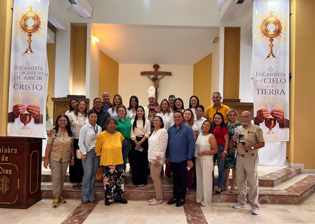 Periodistas celebraron su día con Eucaristía y recorrido histórico por ...